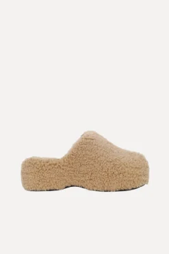 Bubble Clog in Caramel Shearling